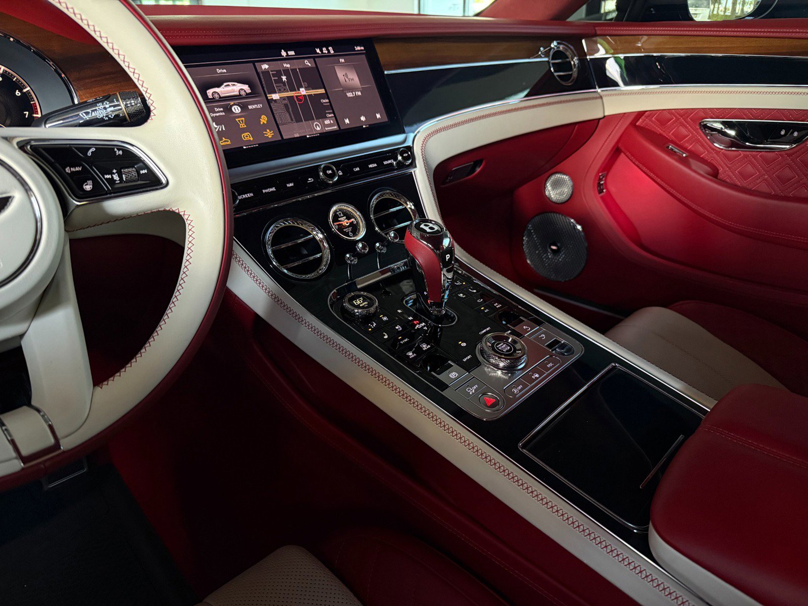Used 2022 Bentley Continental GT AWD/4WD image 37