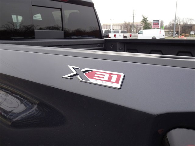 New 2026 GMC Sierra 1500 Elevation w/ Elevation Premium Package image 10