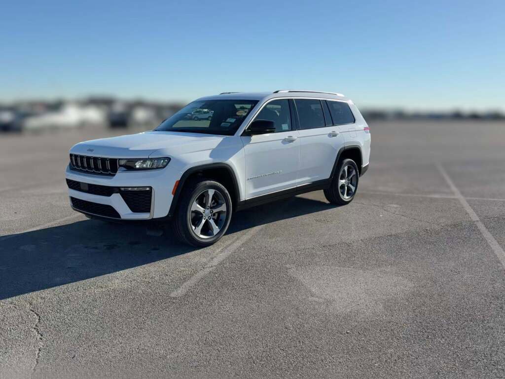 New 2026 Jeep Grand Cherokee L Limited image 4