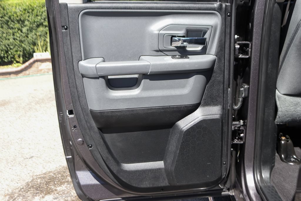Used 2016 RAM 1500 Big Horn RWD image 32