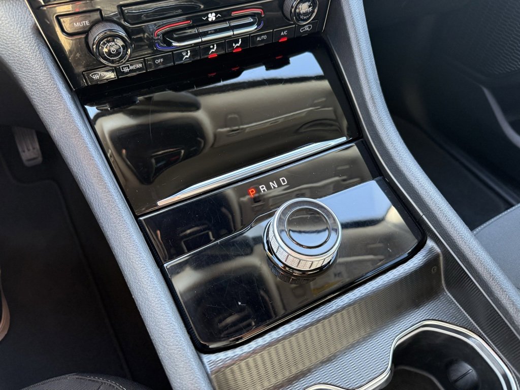 Used 2023 Jeep Grand Cherokee L Laredo image 31