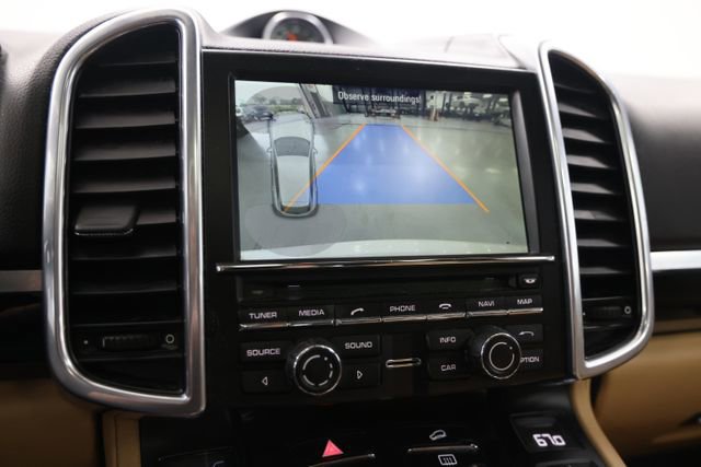 Used 2016 Porsche Cayenne AWD/4WD image 28