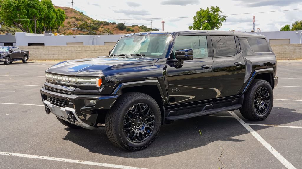 Used 2026 GMC Hummer EV SUV w/ LPO, Dark Essentials Package AWD/4WD image 3