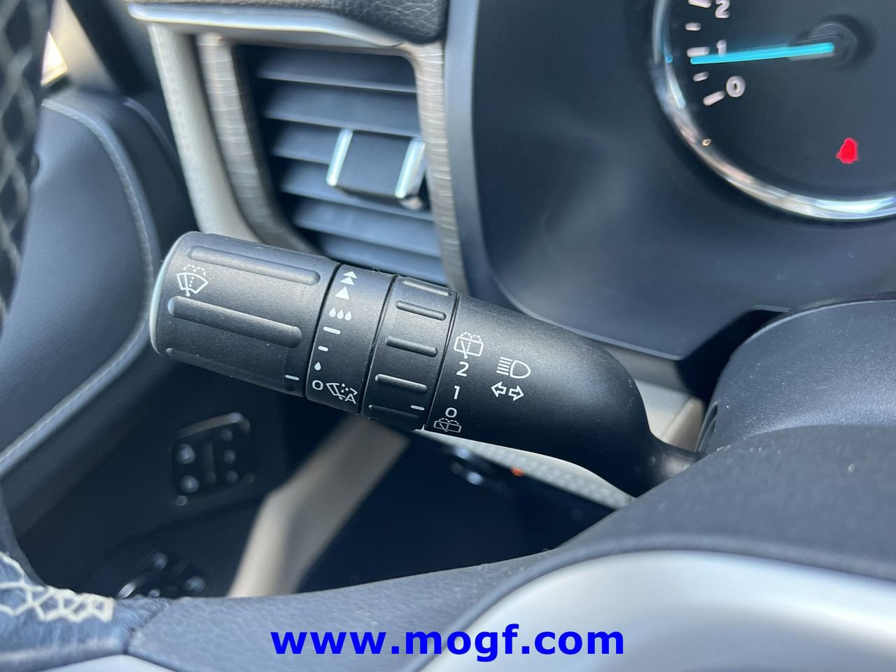 Certified 2024 Ford Expedition Limited AWD/4WD image 14