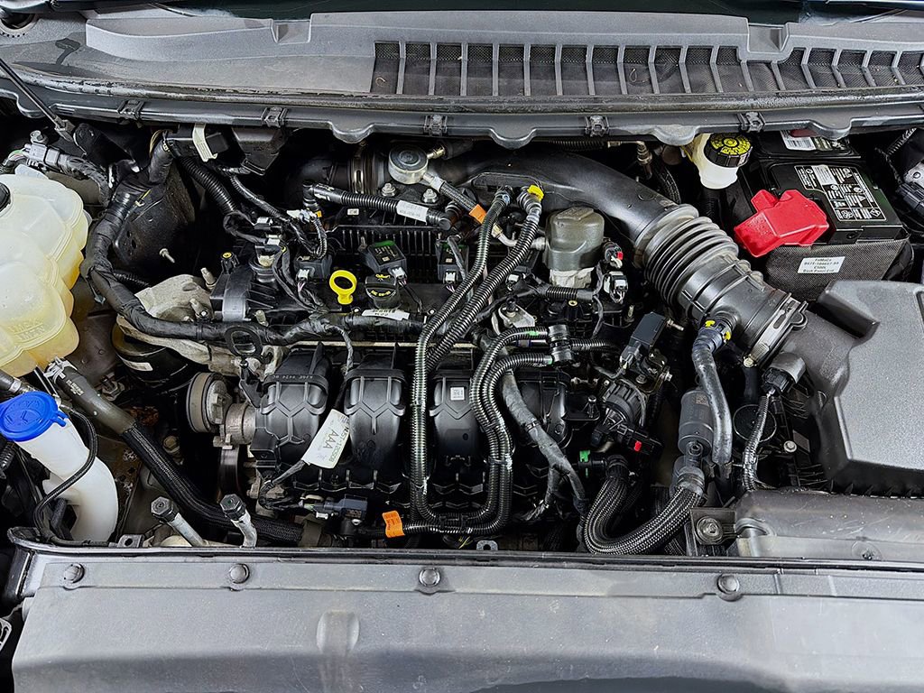 Used 2022 Ford Edge SE image 13