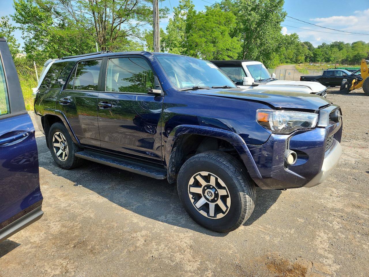 Used 2019 Toyota 4Runner TRD Off-Road AWD/4WD image 5