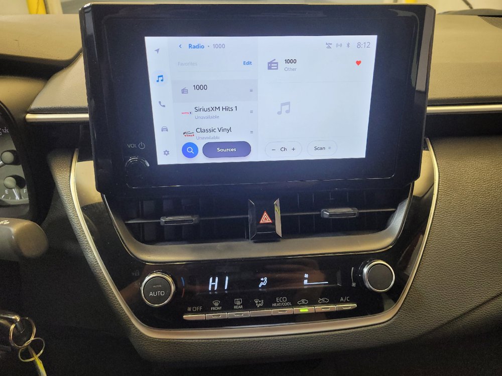 Used 2025 Toyota Corolla LE FWD image 25