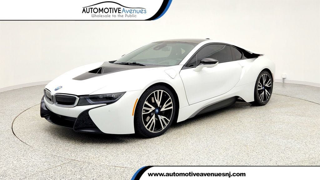 Used 2015 BMW i8 AWD/4WD video 1
