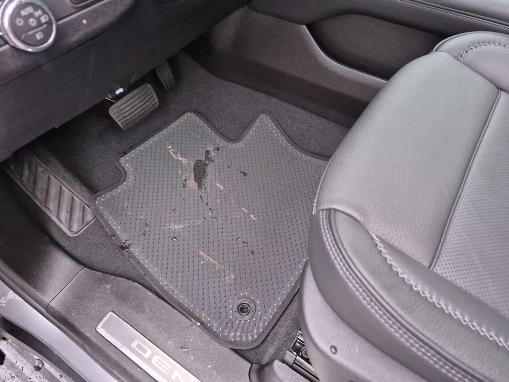 Used 2026 GMC Yukon Denali w/ Denali Reserve Package image 21