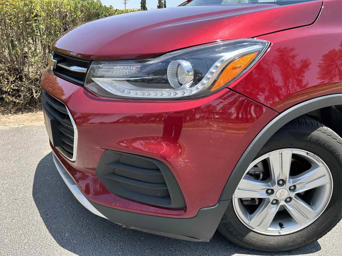 Used 2019 Chevrolet Trax LT w/ Driver Confidence Package FWD image 9