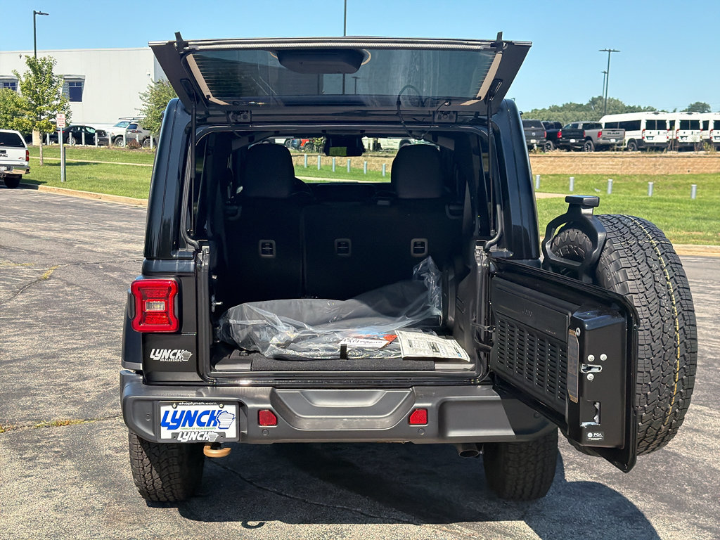 New 2026 Jeep Wrangler Unlimited Sport AWD/4WD image 35