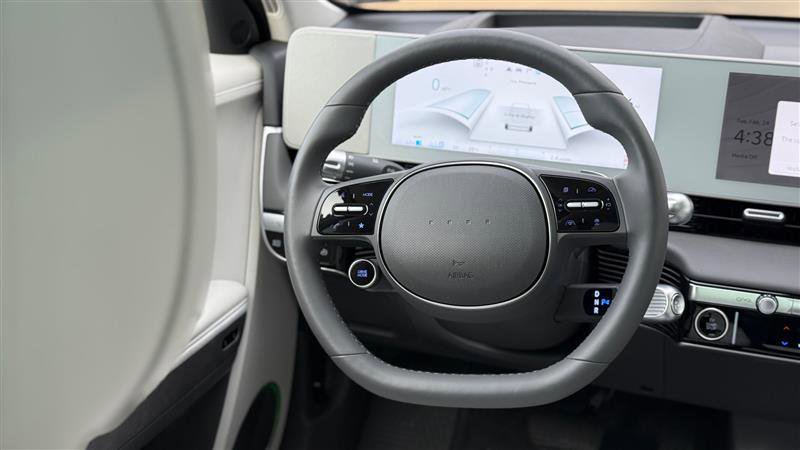 Used 2024 Hyundai Ioniq 5 Limited image 25