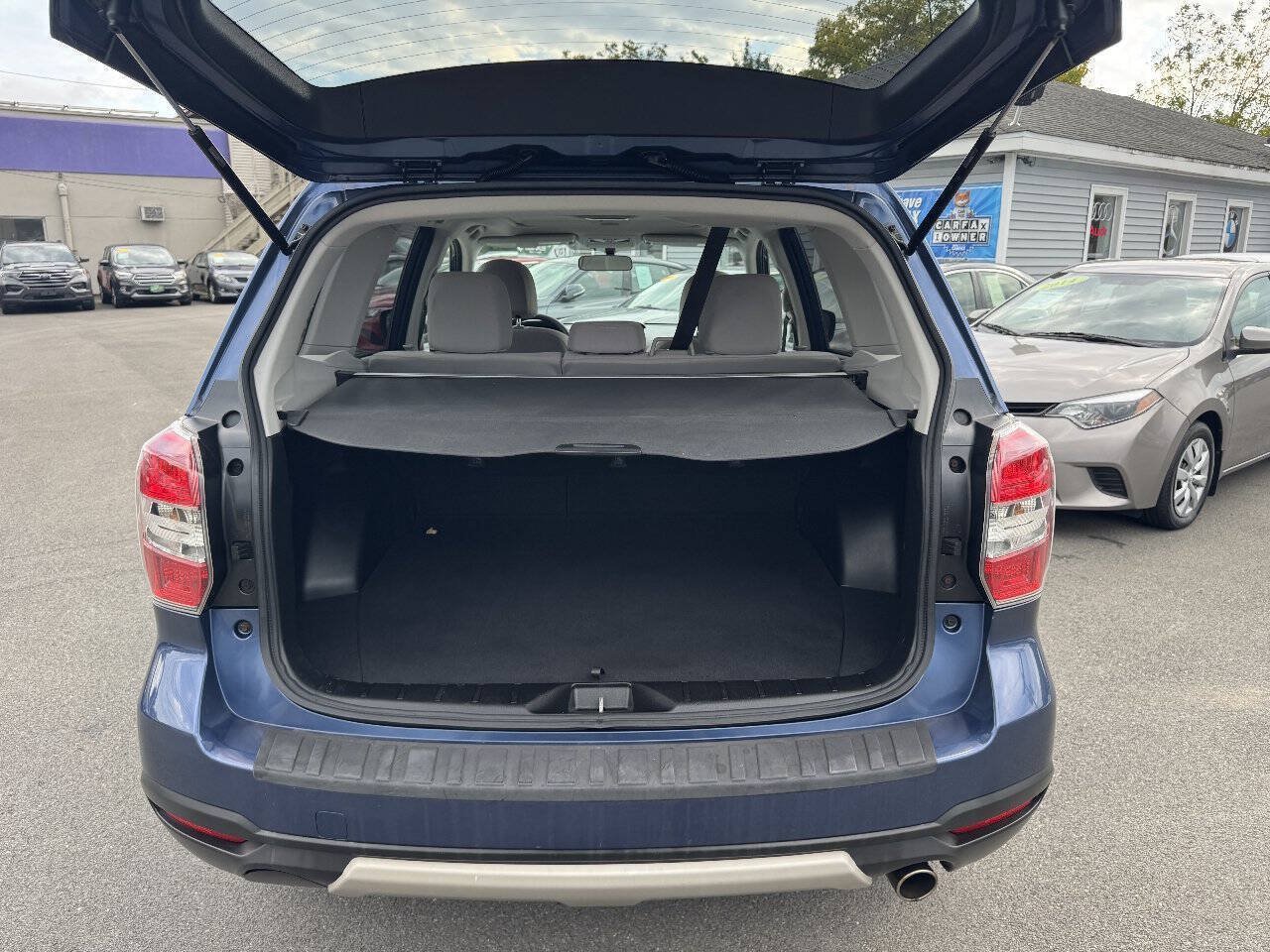Used 2014 Subaru Forester 2.5i Premium w/ All-Weather Package AWD/4WD image 21