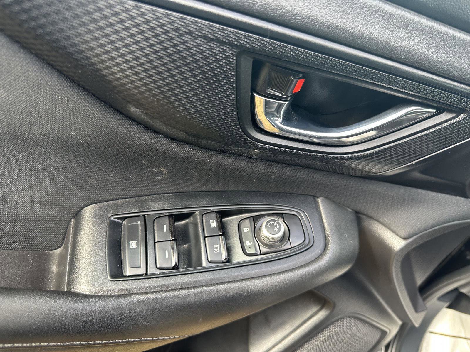 Used 2023 Subaru Outback Premium image 7