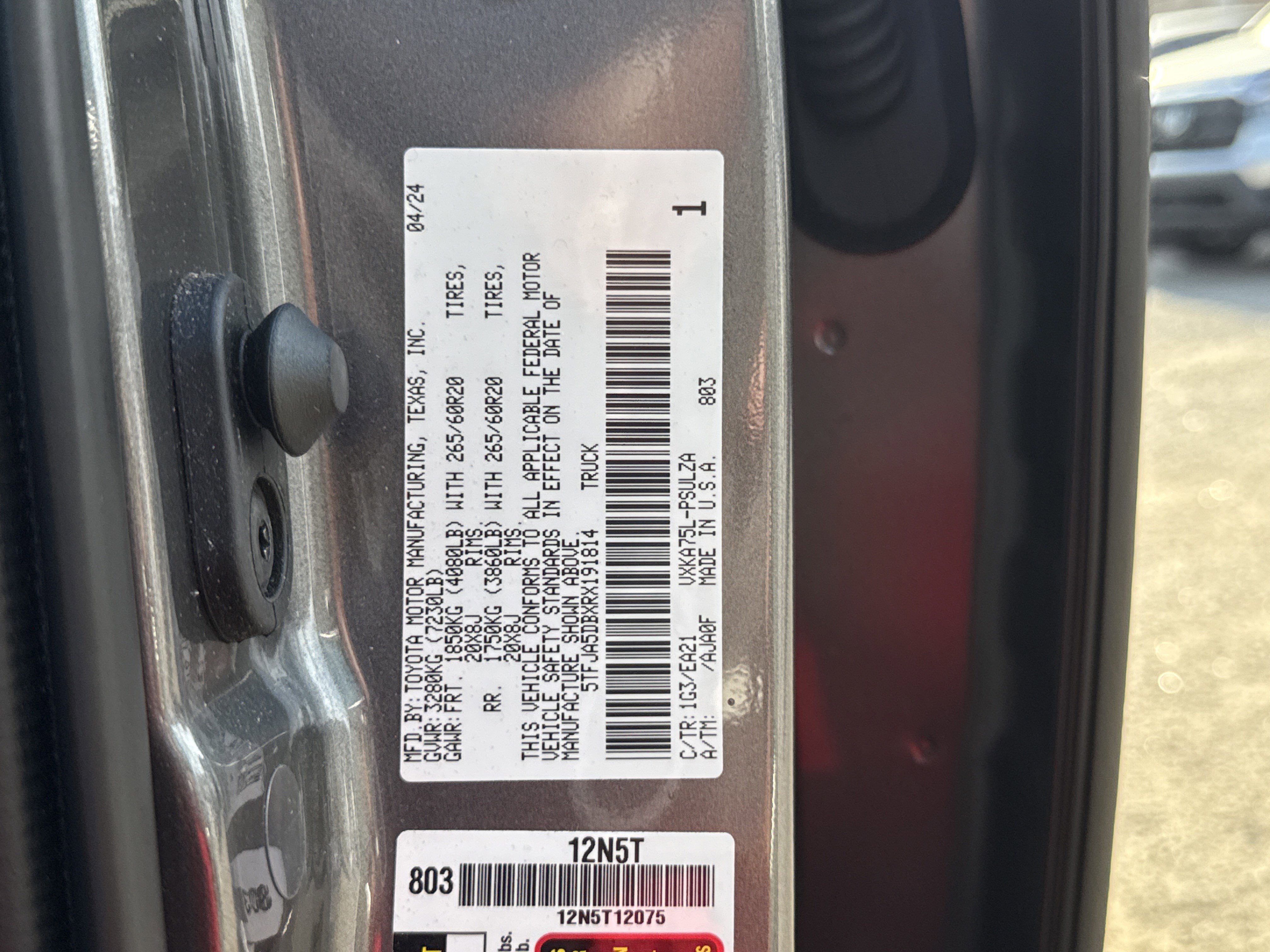 Used 2024 Toyota Tundra Limited image 28