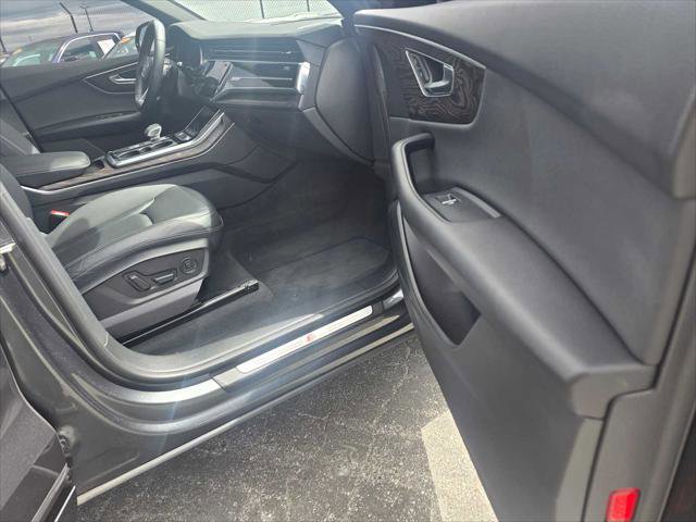 Used 2021 Audi Q8 Premium Plus w/ Premium Plus Package AWD/4WD image 10