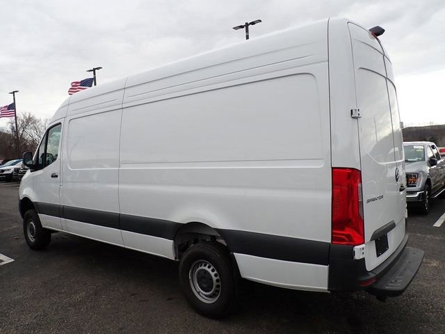 Used 2025 Mercedes-Benz Sprinter 2500 image 3
