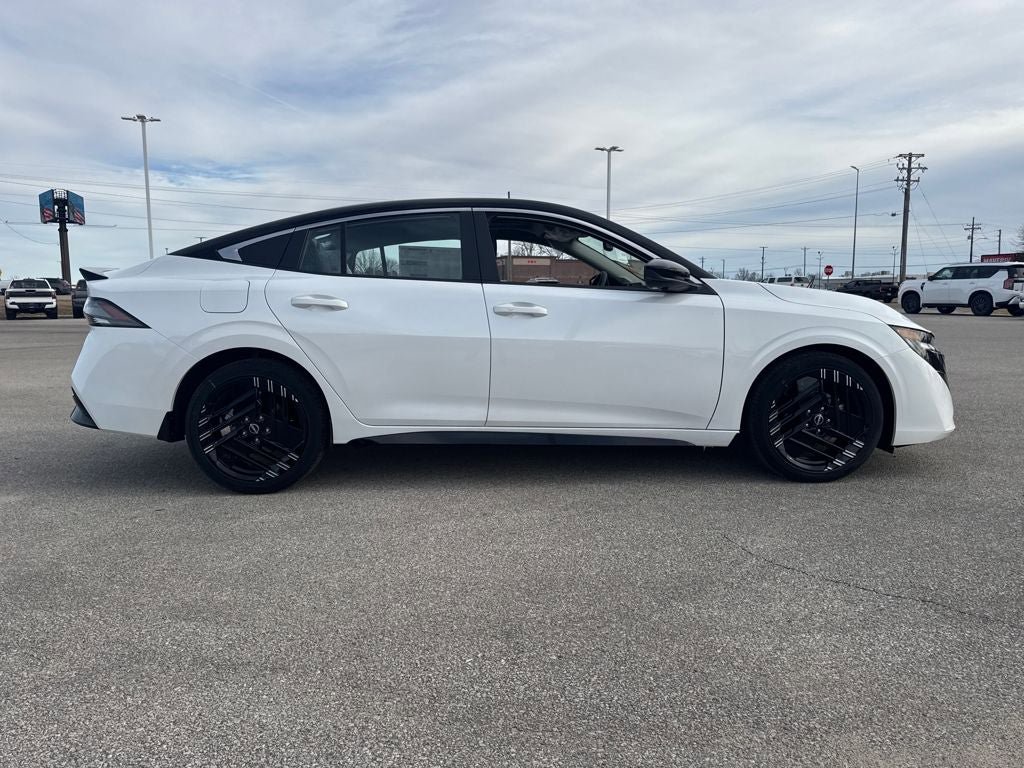 New 2026 Nissan Sentra SR w/ SR Premium Package FWD image 8