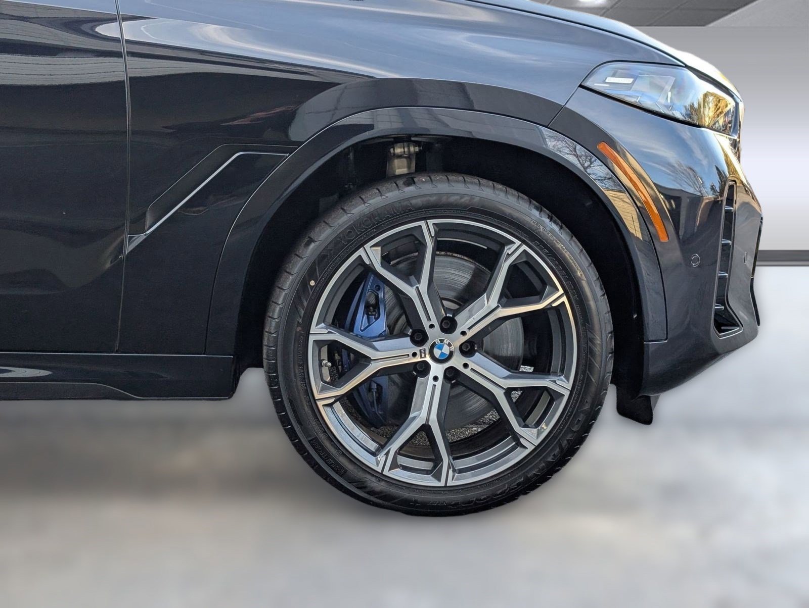 Certified 2024 BMW X6 M60i w/ Dynamic Handling Package image 12