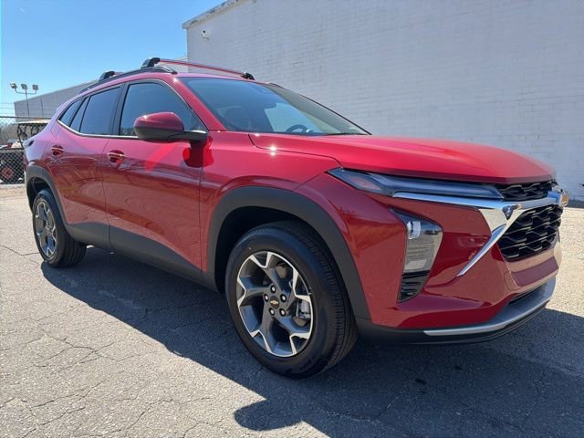 New 2026 Chevrolet Trax LT w/ Driver Confidence Package FWD image 8