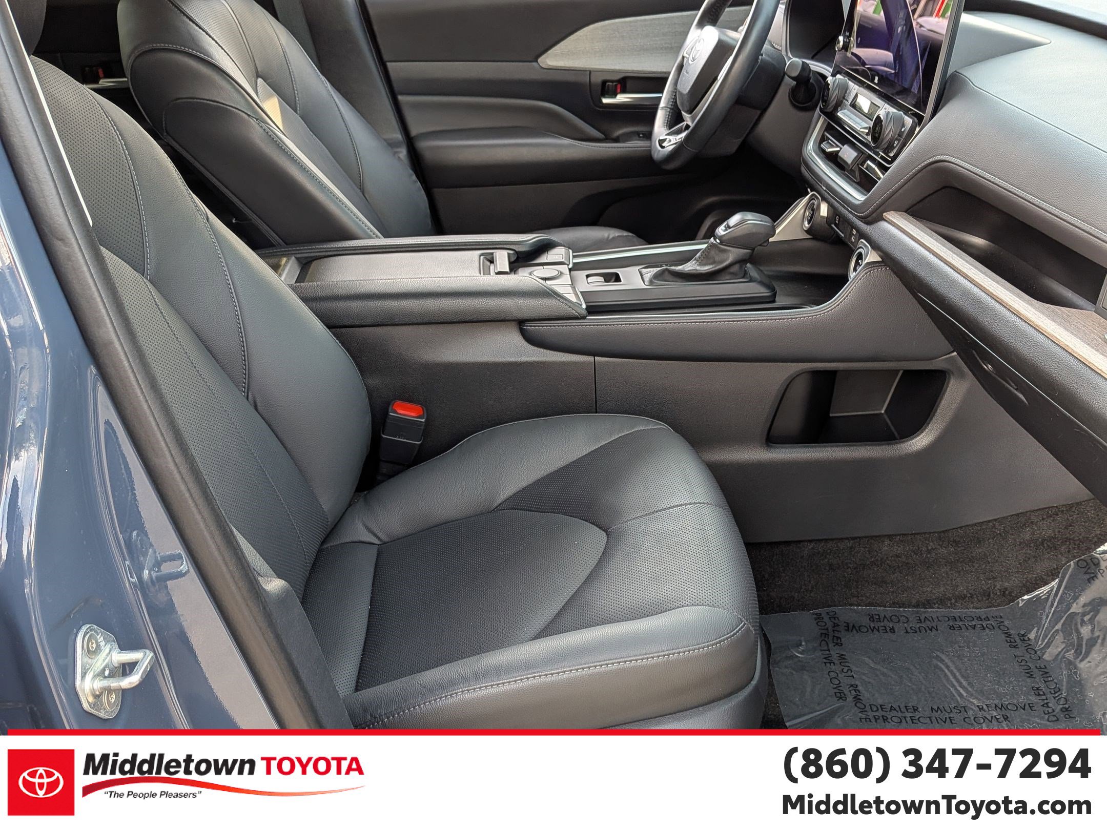 Used 2024 Toyota Grand Highlander Limited image 36