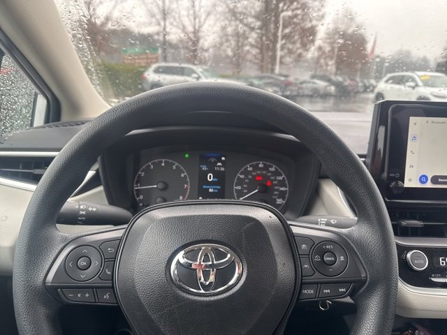Used 2025 Toyota Corolla LE image 10