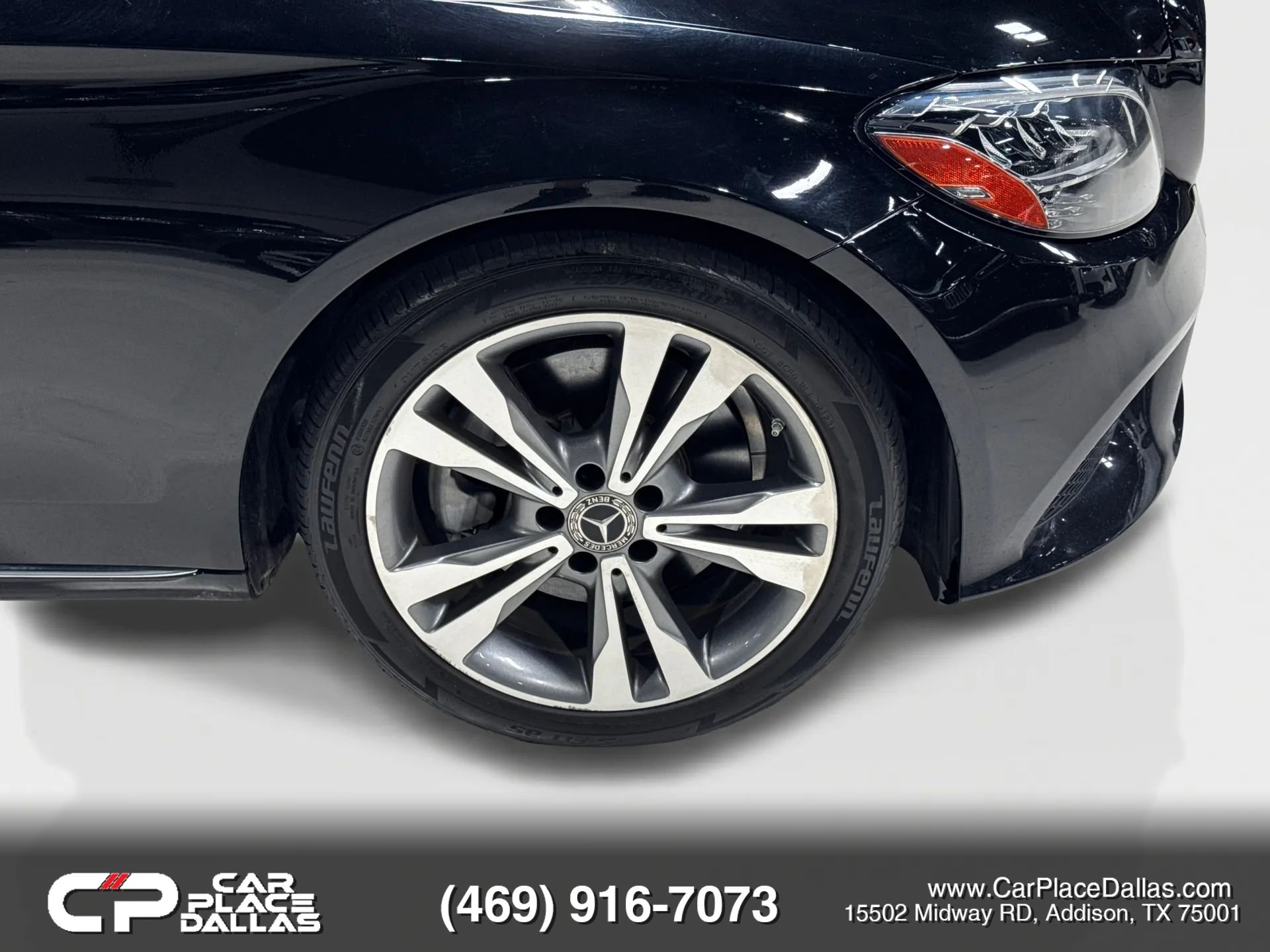 Used 2019 Mercedes-Benz C 300 Sedan w/ Premium Package image 37
