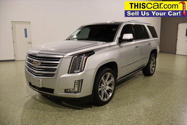 Used 2017 Cadillac Escalade Platinum image 3
