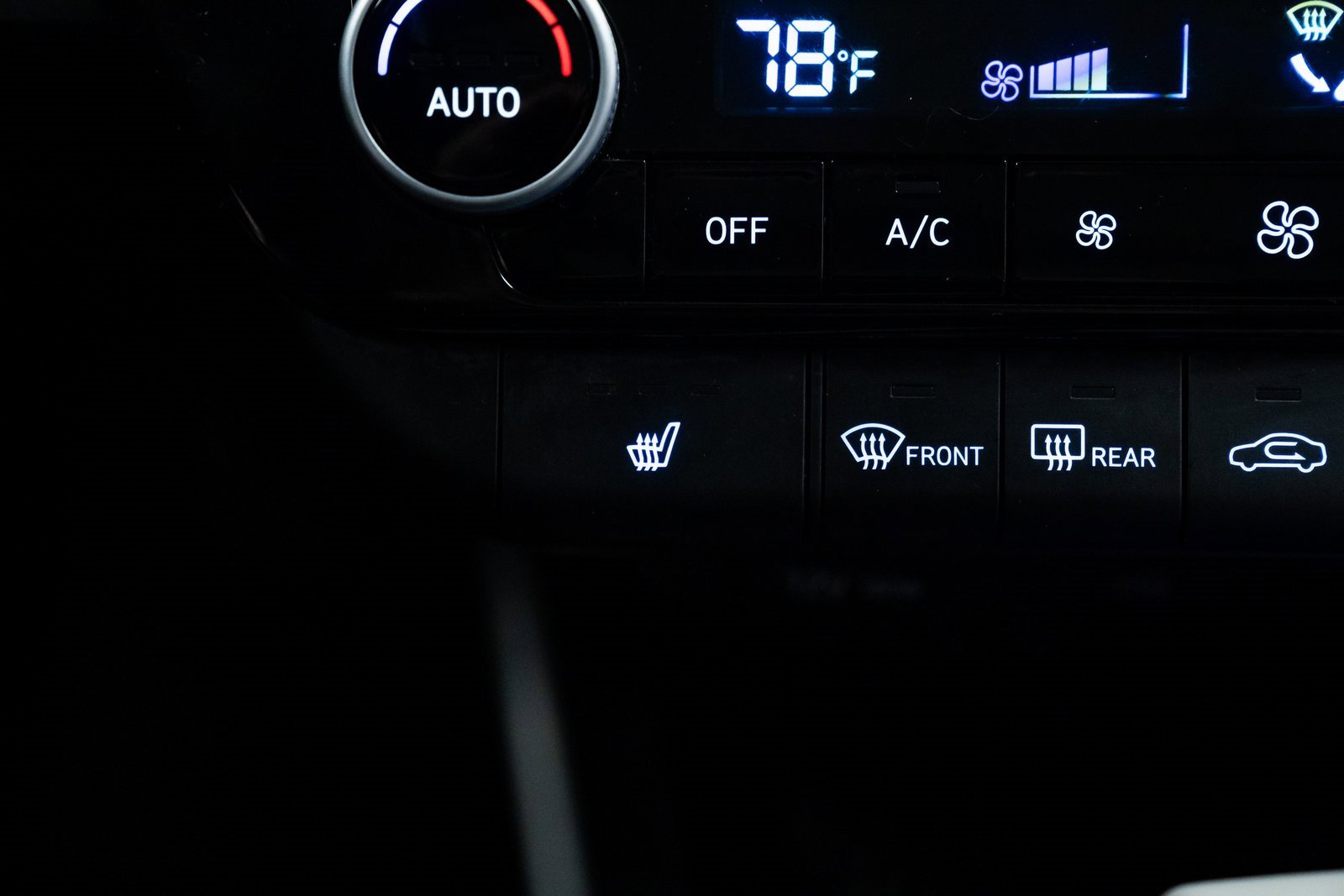 Used 2021 Hyundai Elantra Limited image 14