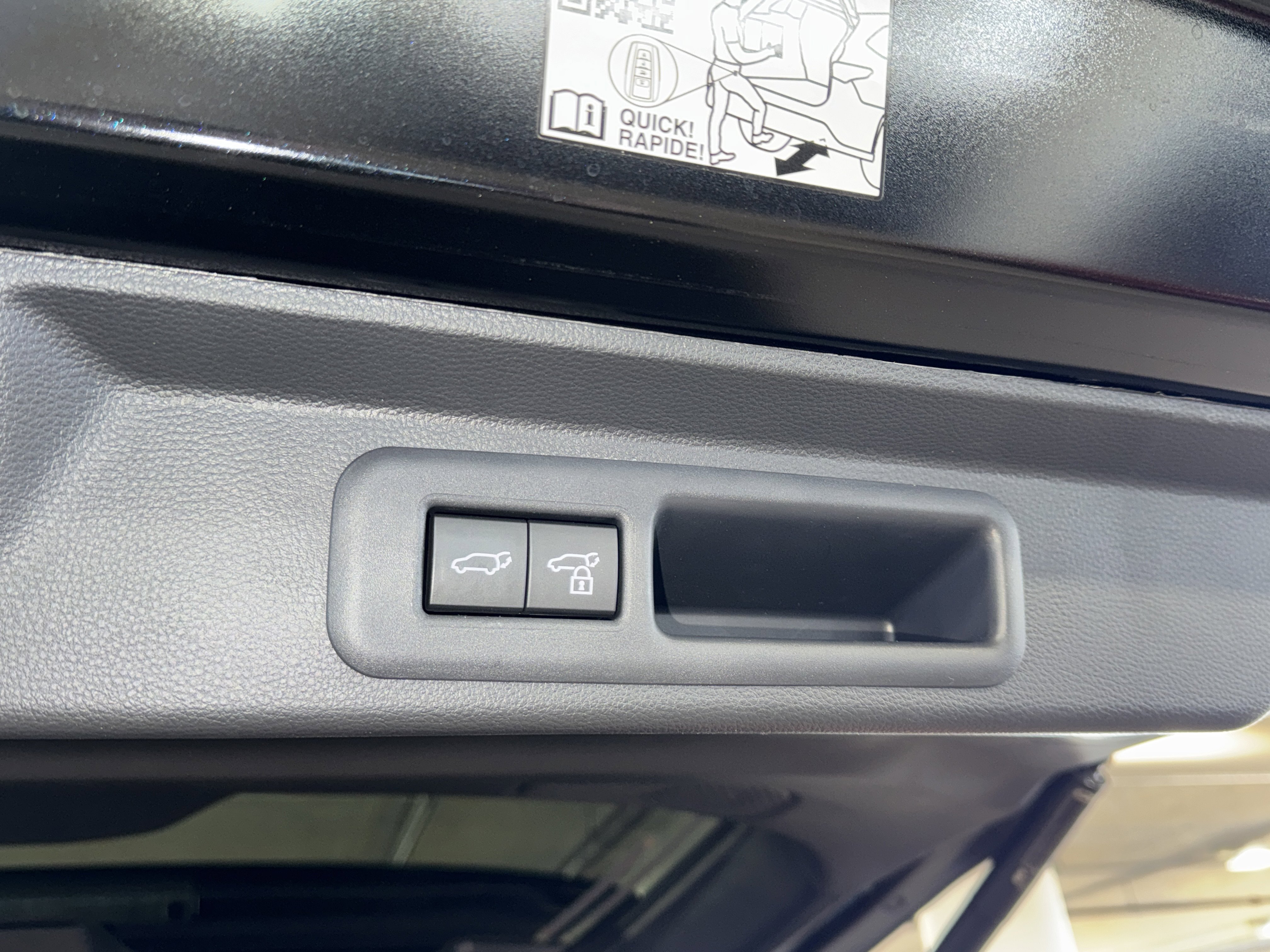 Used 2025 Toyota Sequoia Platinum image 14