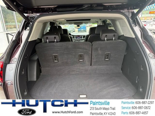 Used 2021 Buick Enclave Avenir w/ Avenir Technology Package AWD/4WD image 17