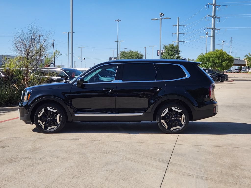 Certified 2024 Kia Telluride EX w/ EX Captain's Chair Package AWD/4WD image 14