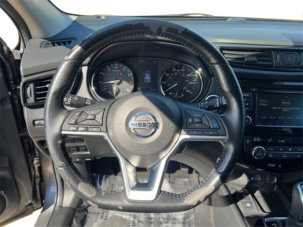 Used 2020 Nissan Rogue Sport SV w/ Technology Package image 16