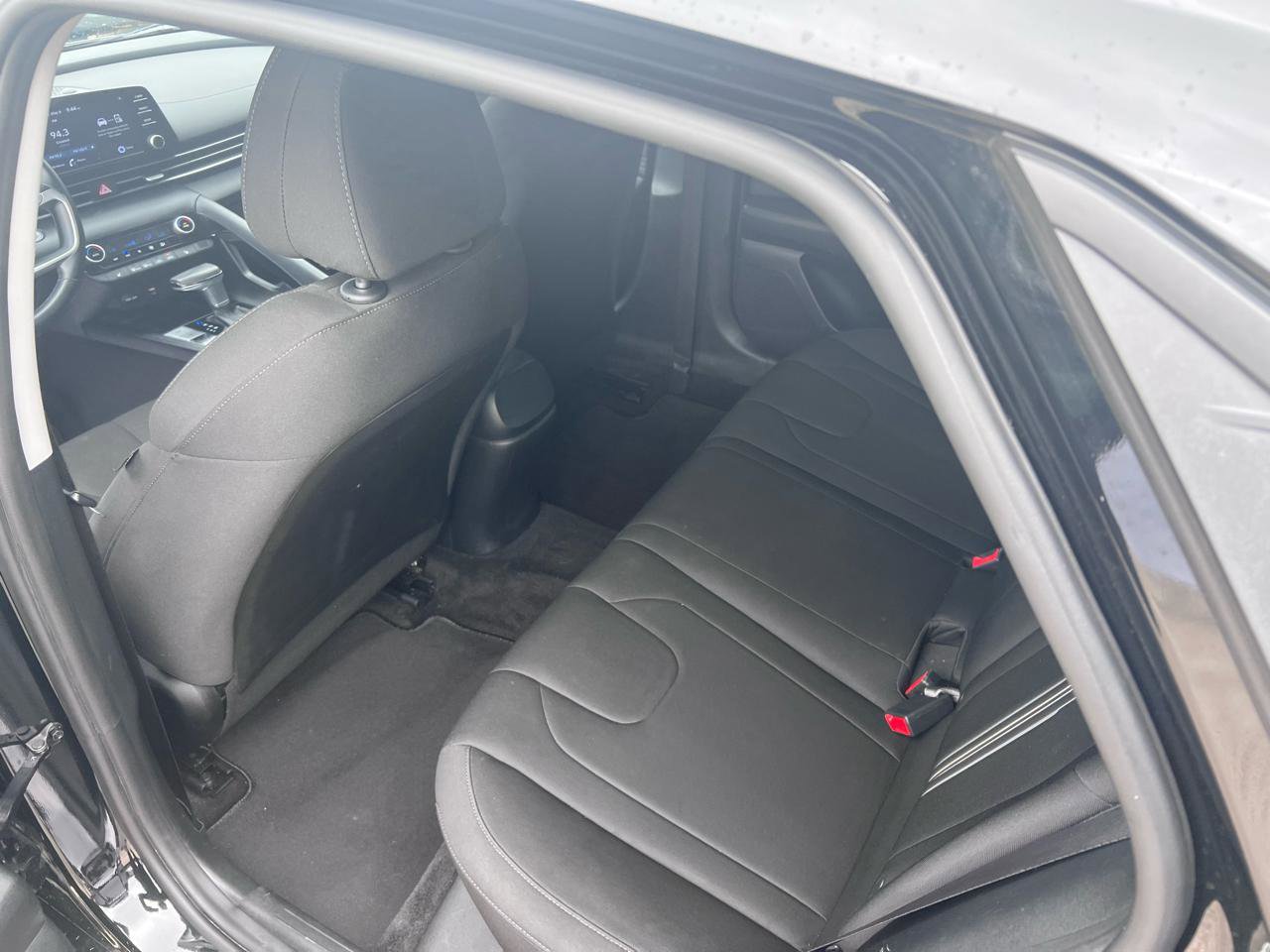 Used 2021 Hyundai Elantra SEL w/ Convenience Package FWD image 7