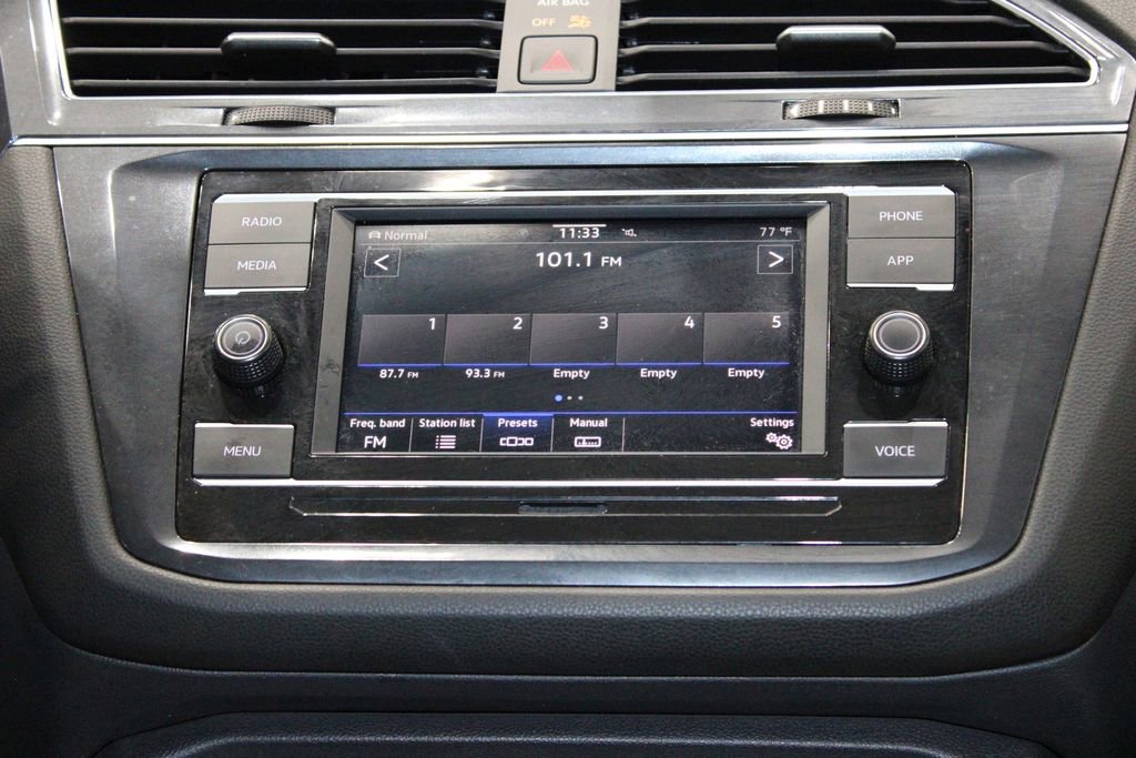 Used 2022 Volkswagen Tiguan S image 29