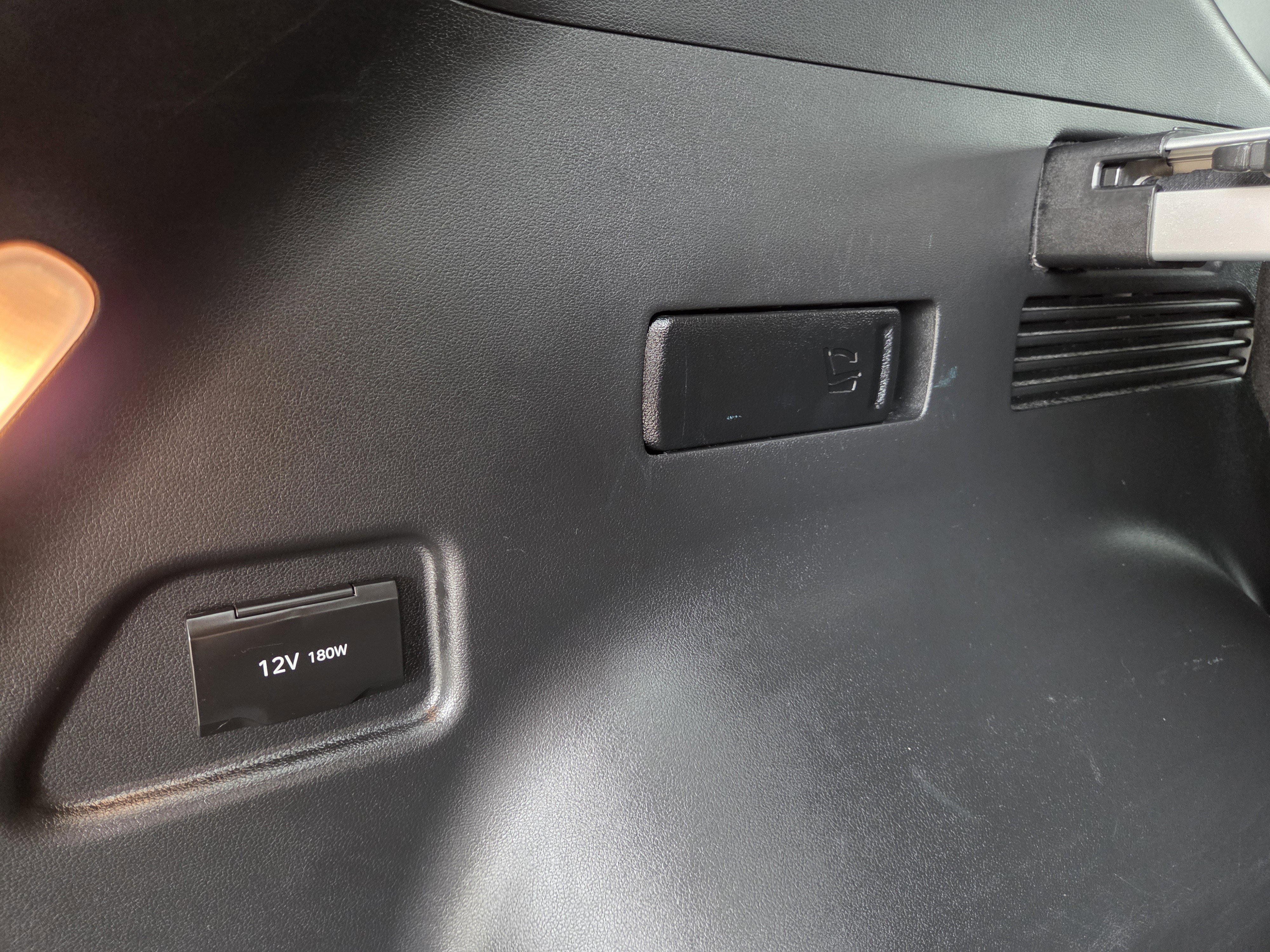 Used 2022 Hyundai Tucson SEL w/ Cargo Package FWD image 25