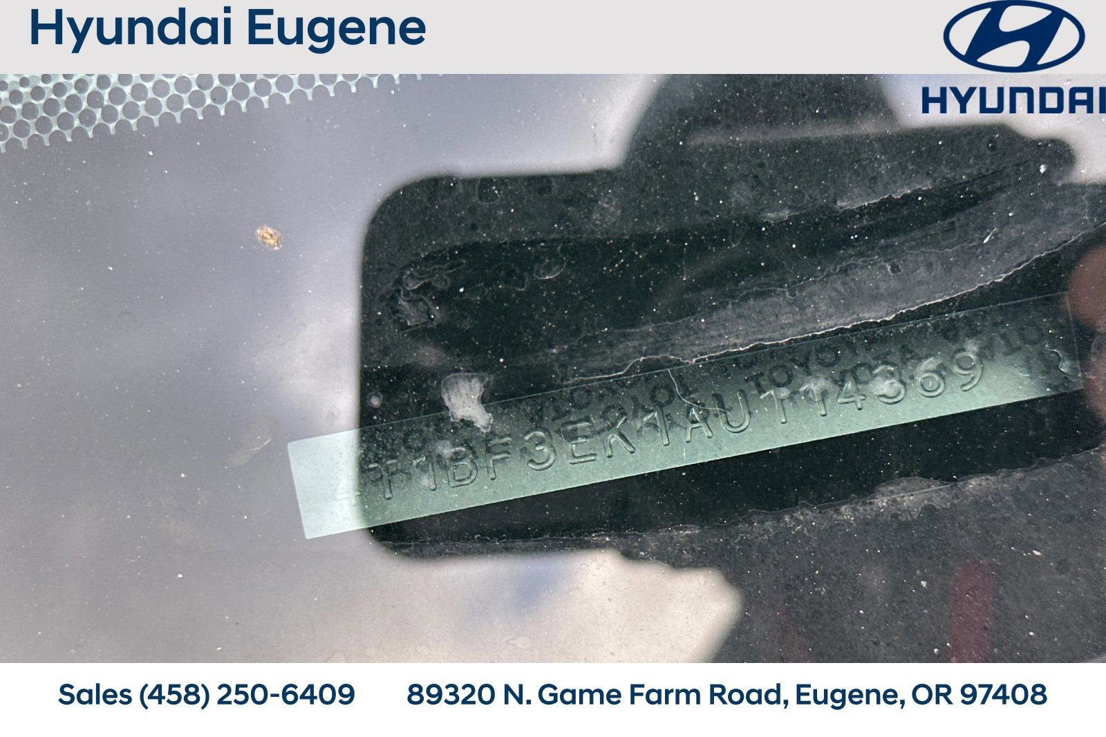 Used 2010 Toyota Camry LE image 2