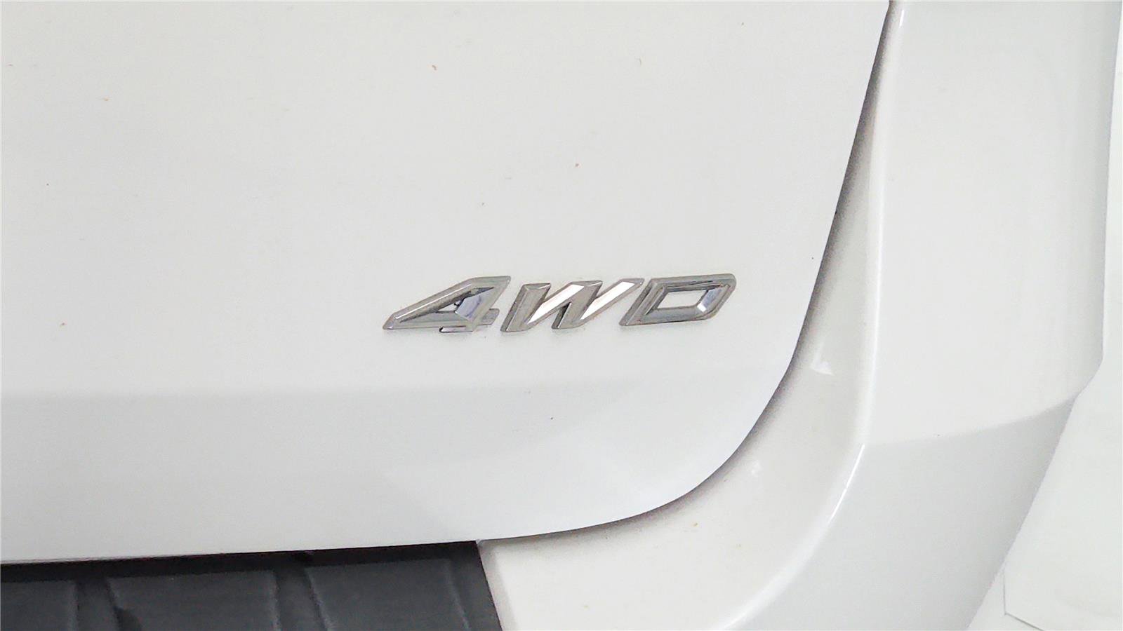 Used 2021 Ford Explorer XLT w/ Equipment Group 202A image 19