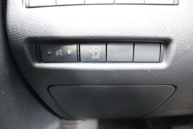 Used 2023 Nissan Rogue SV image 24