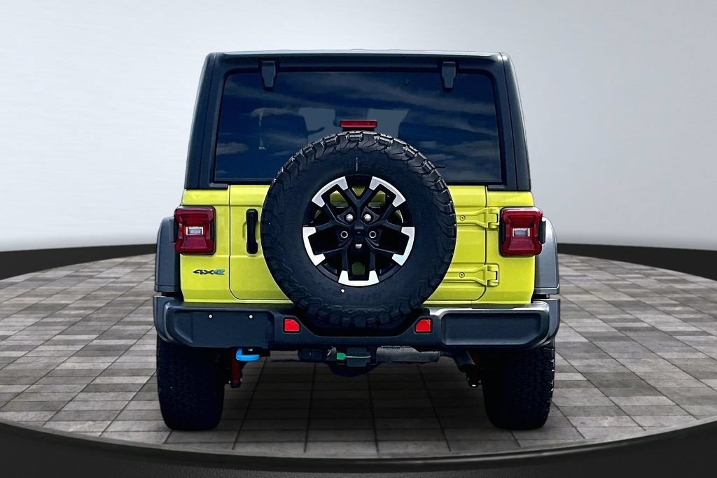 Used 2024 Jeep Wrangler Unlimited Rubicon 4xe AWD/4WD image 4