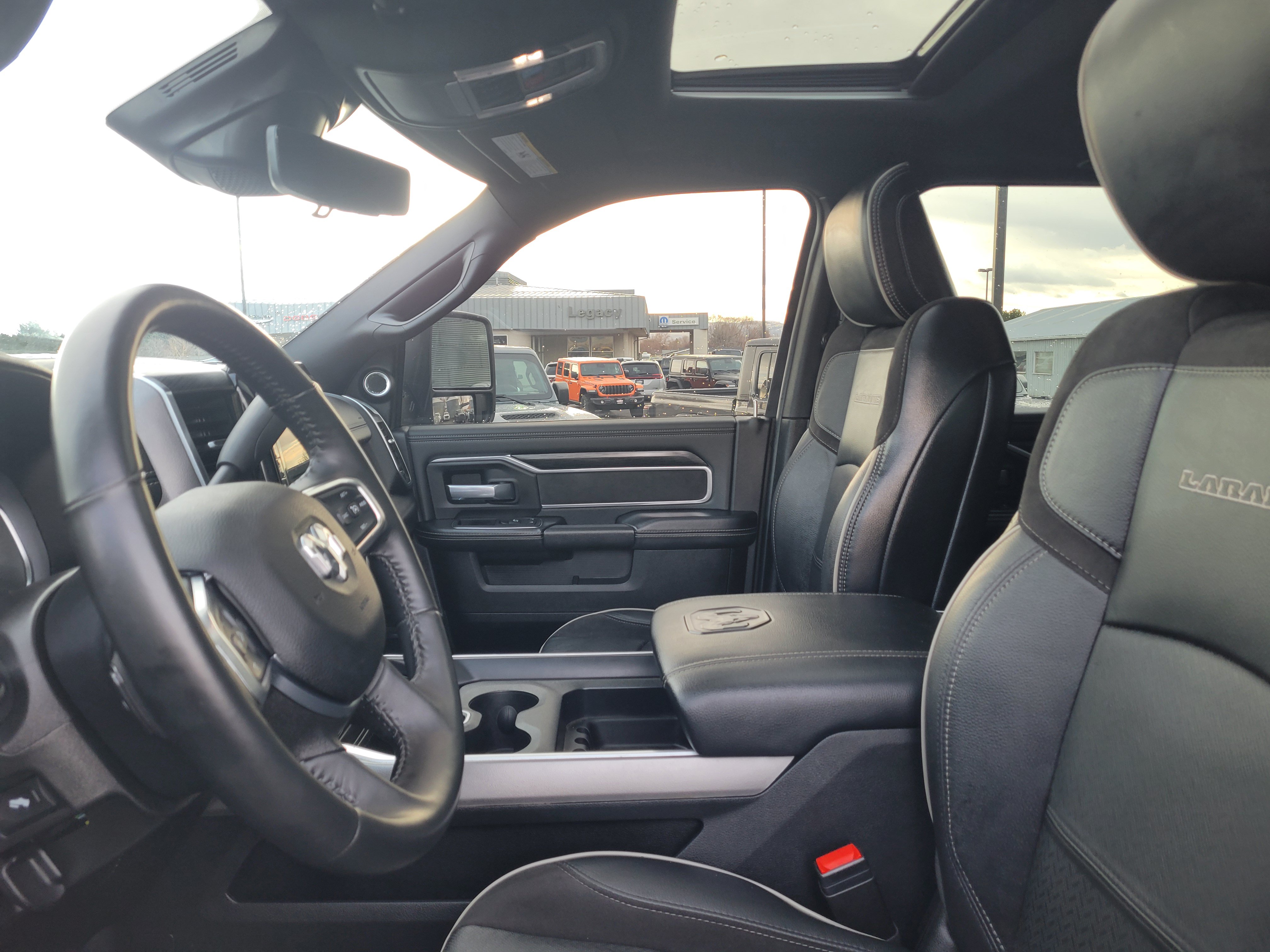 Used 2024 RAM 3500 Laramie w/ Night Edition AWD/4WD image 7