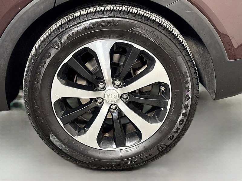 Used 2016 Kia Sorento EX image 27
