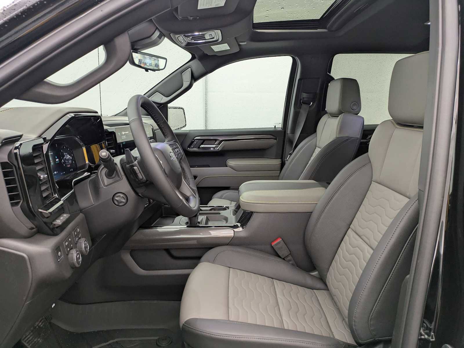 New 2026 Chevrolet Silverado 1500 ZR2 image 19