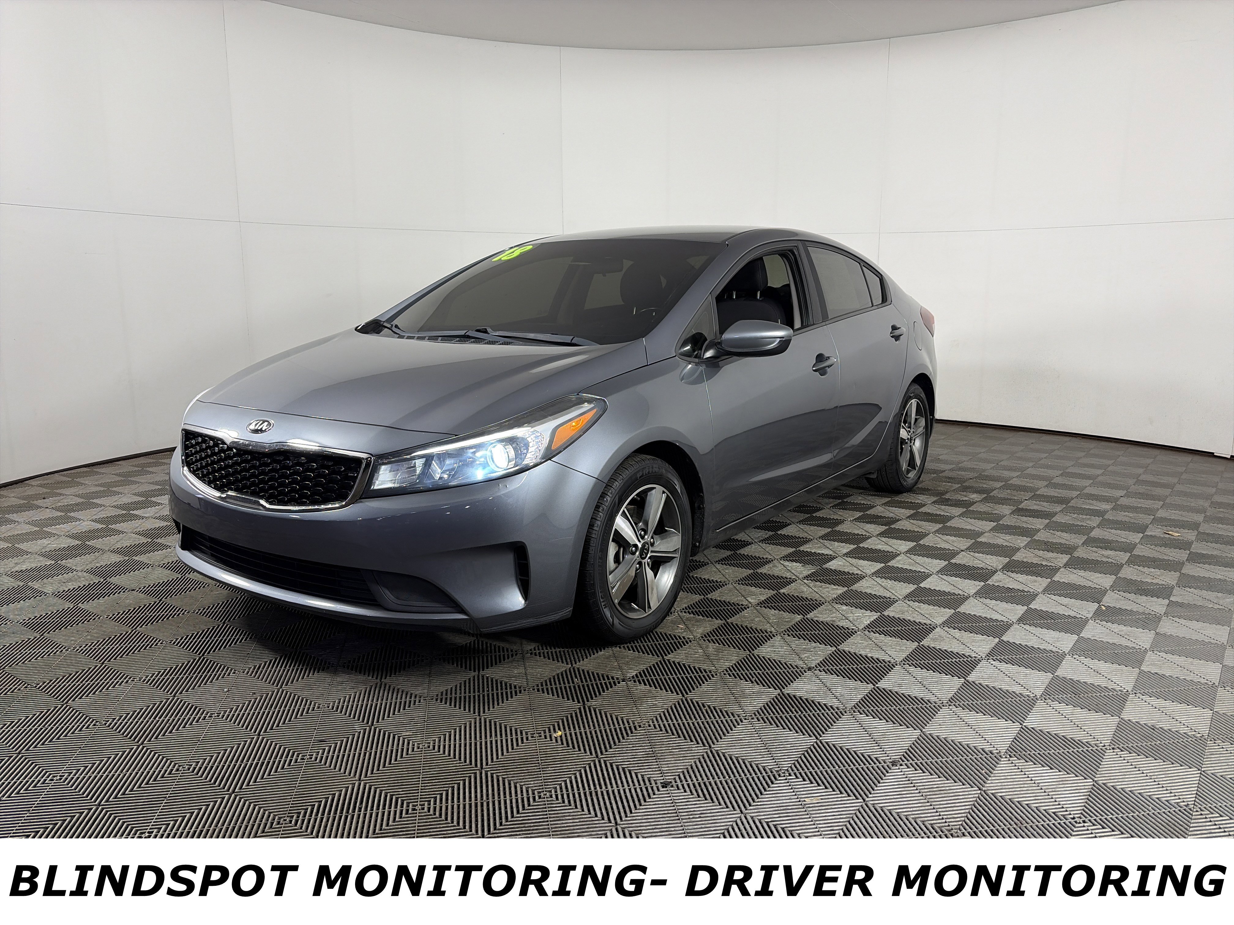 Used 2018 Kia Forte S image 3