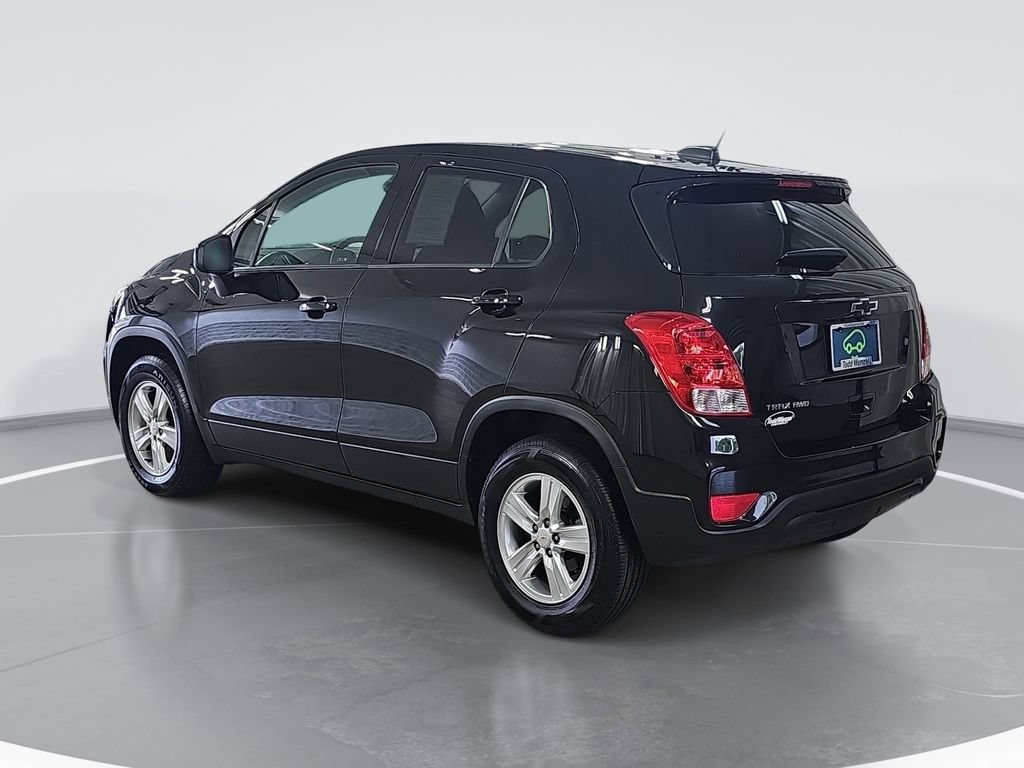 Used 2020 Chevrolet Trax LS w/ Tint and Cruise Package AWD/4WD image 6