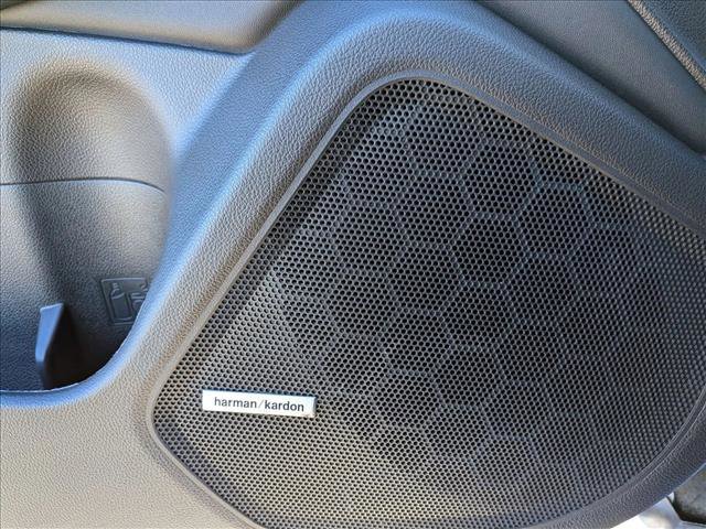 Used 2018 Subaru Outback 2.5i Limited image 16