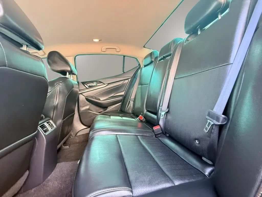 Used 2020 Nissan Maxima 3.5 SV w/ Floor Mat Group FWD image 14