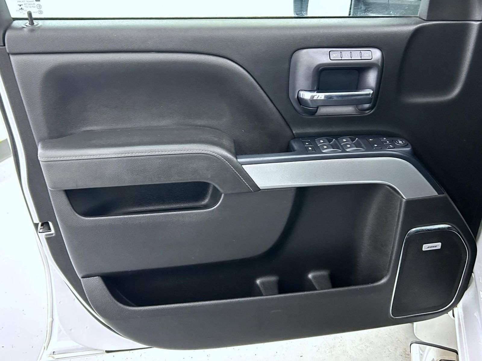 Used 2018 Chevrolet Silverado 2500 LTZ w/ Duramax Plus Package image 9