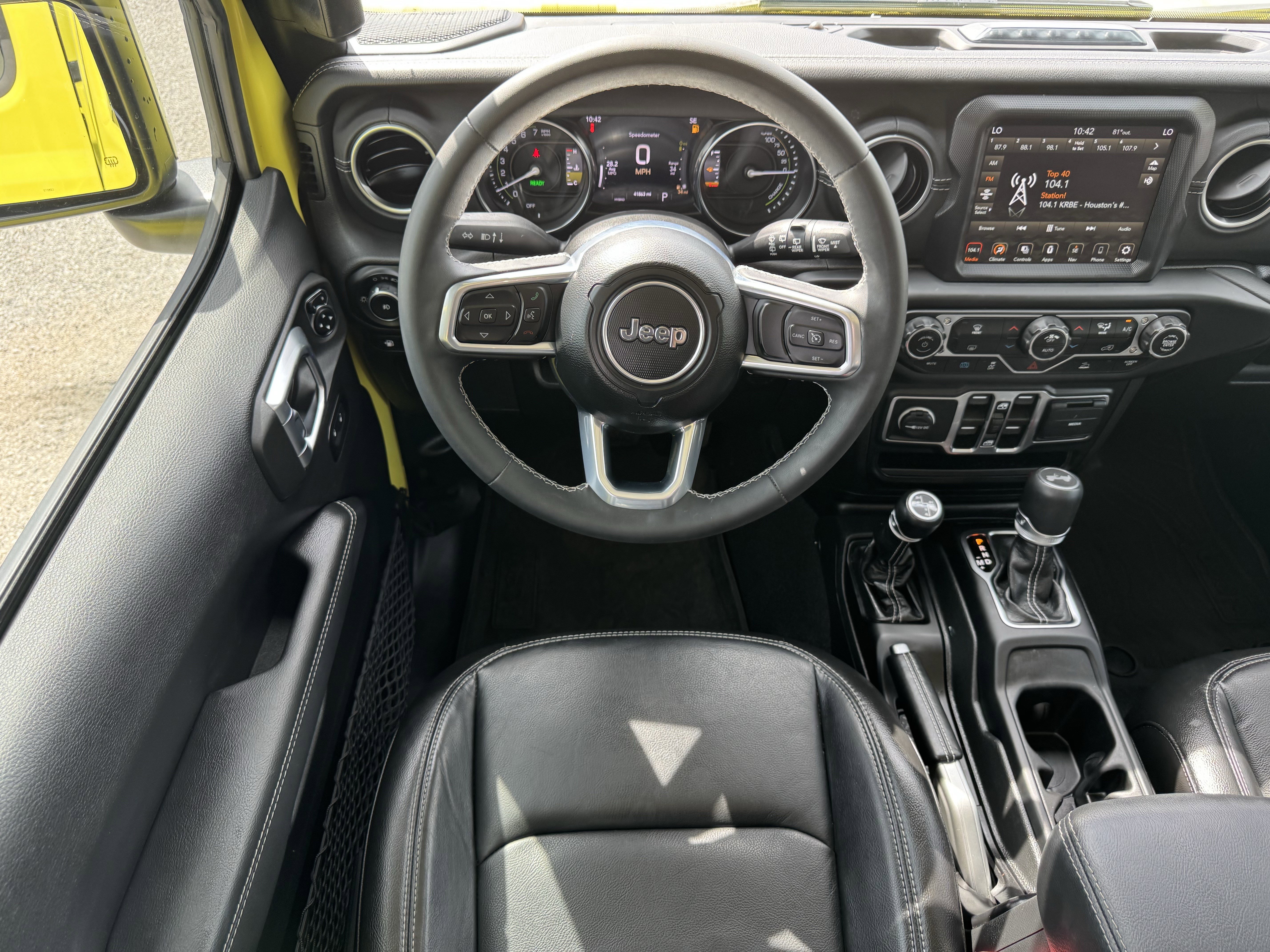 Used 2023 Jeep Wrangler Sahara AWD/4WD image 14