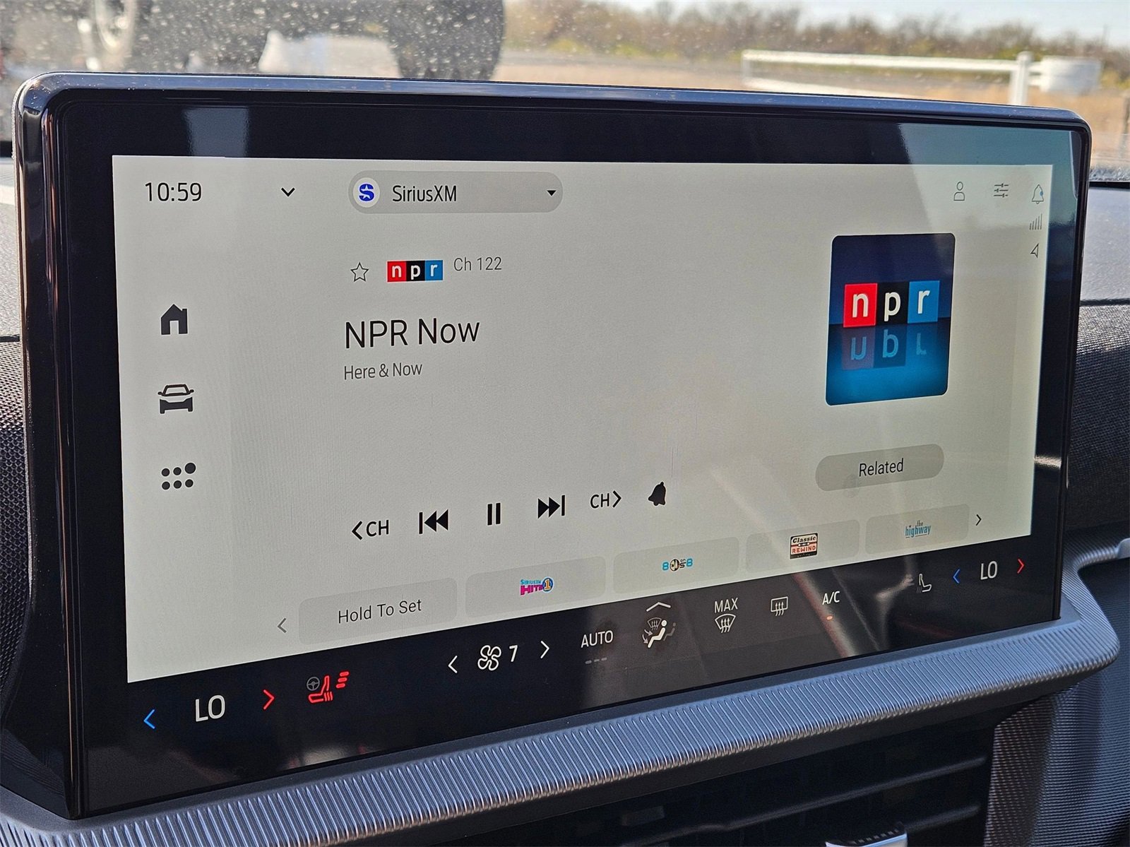 New 2025 Ford Explorer ST-Line w/ Premium Package image 15